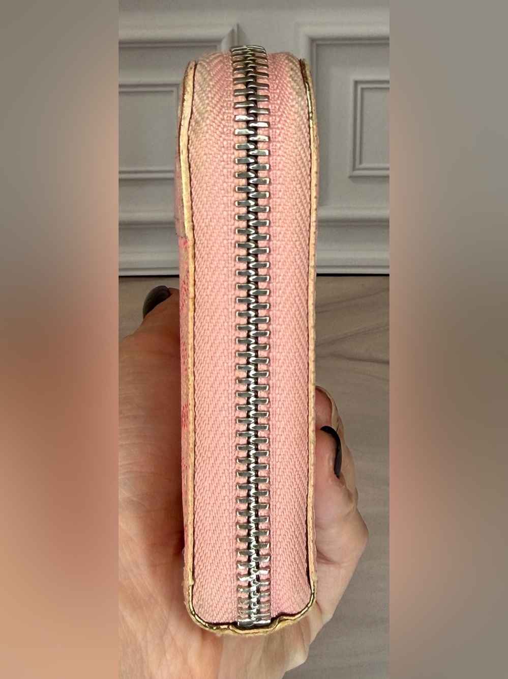 Goyard Sakura Rare Pink GM Zip Around Wallet Goyardine Leather Includes Box - Picture 4 of 10